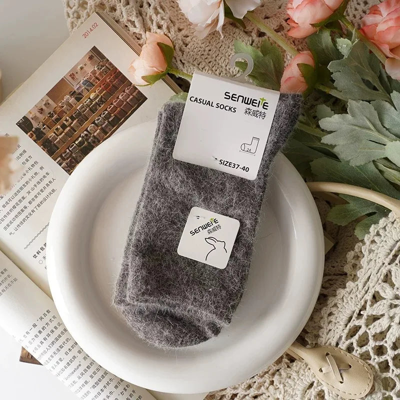 Cashmere Wool Socks – Thick & Cozy Mid-Tube