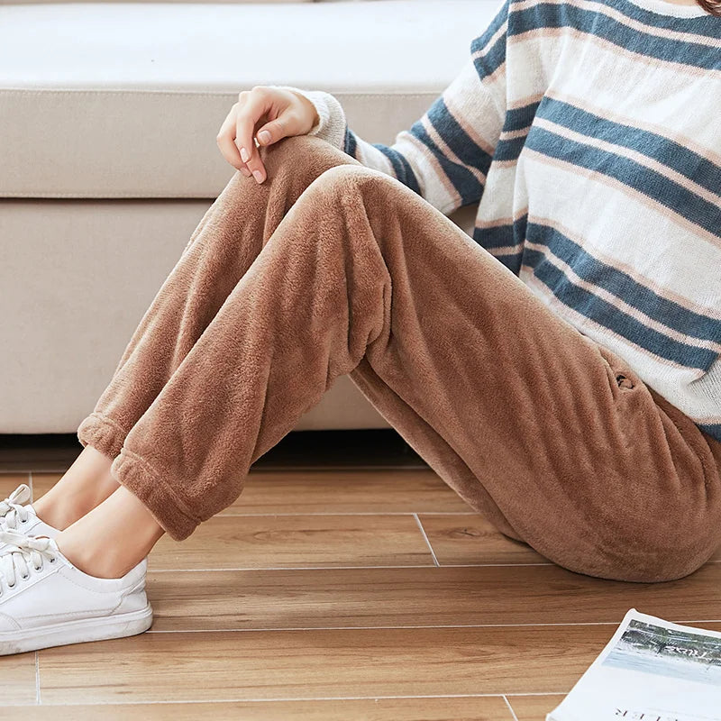 Winter Velvet Pajamas – Soft & Stretchy