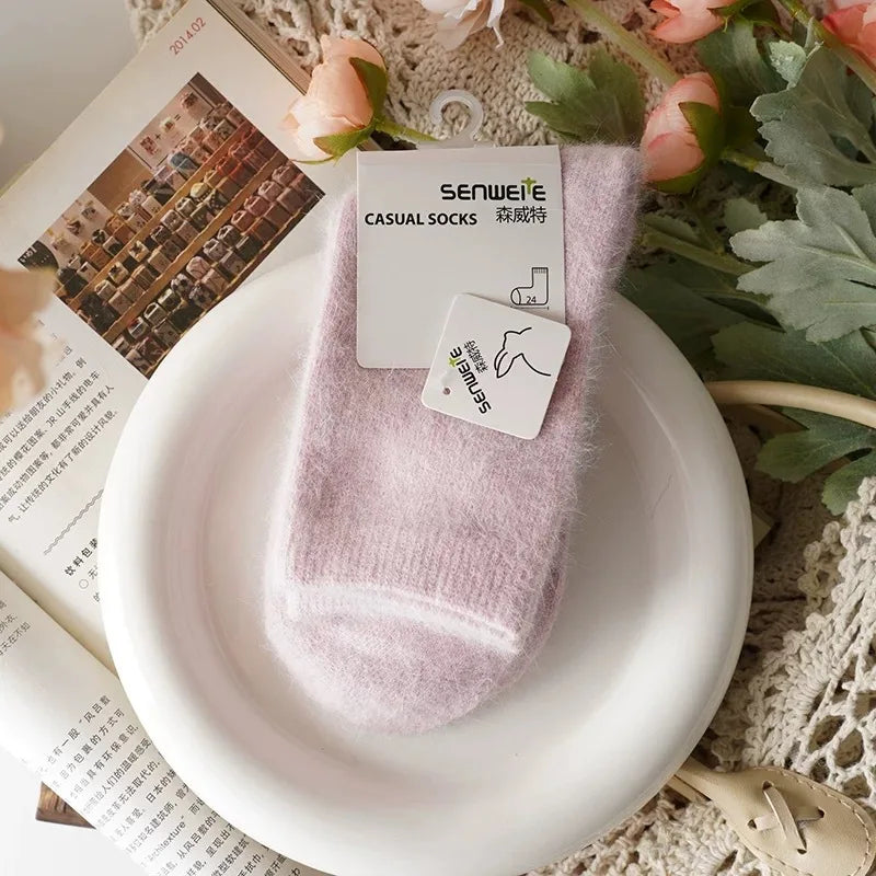 Cashmere Wool Socks – Thick & Cozy Mid-Tube