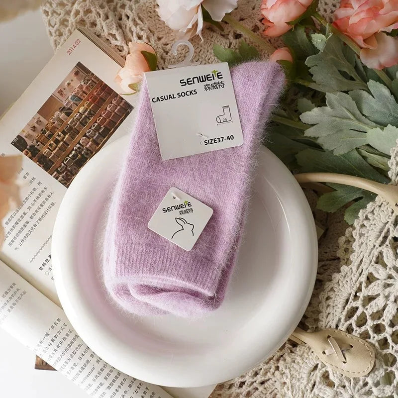 Cashmere Wool Socks – Thick & Cozy Mid-Tube