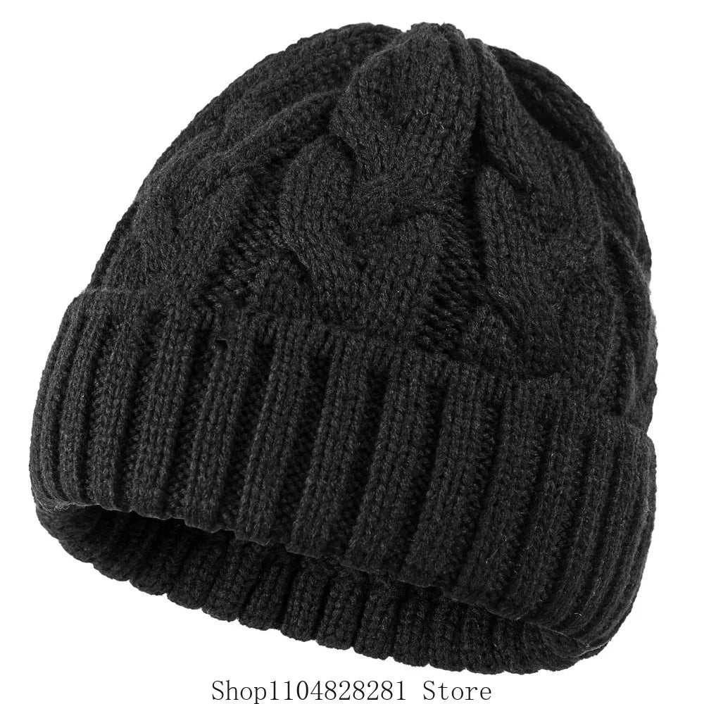 Chunky Knit Beanie – Warm & Stretchy