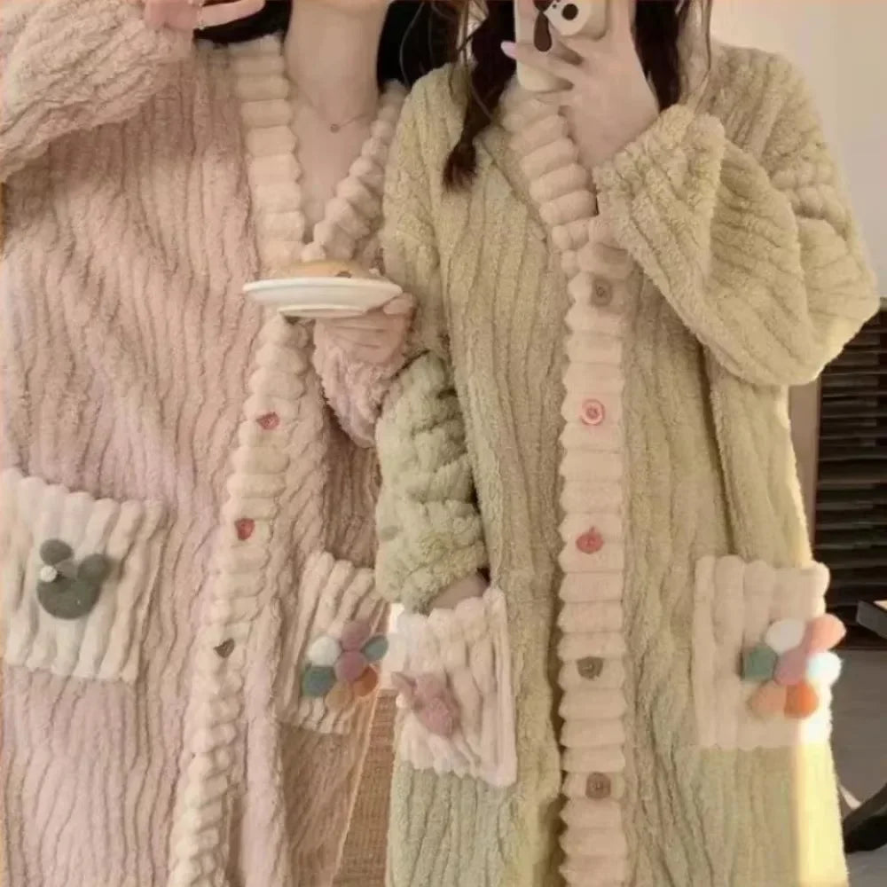 Loose Fit Fleece Nightgown – Soft & Warm