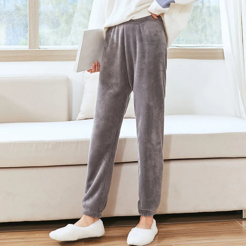 Winter Velvet Pajamas – Soft & Stretchy