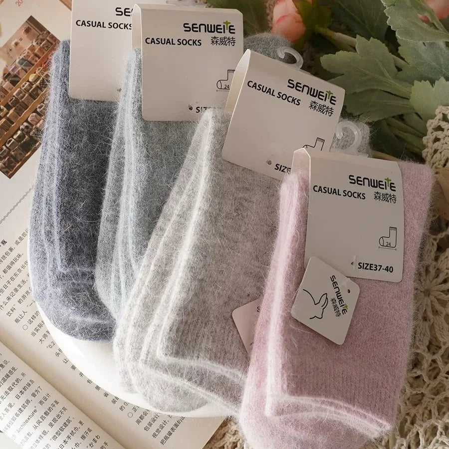 Cashmere Wool Socks – Thick & Cozy Mid-Tube