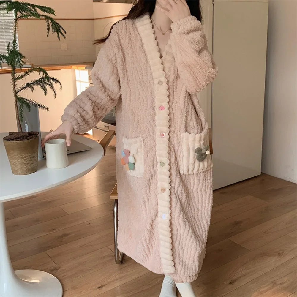 Loose Fit Fleece Nightgown – Soft & Warm